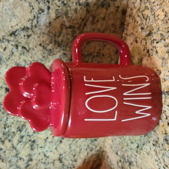 Rae Dunn Love wins mug - Picture 1 of 3